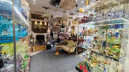 Glass Museum Showroom (Galeria Muzeum Szkła)